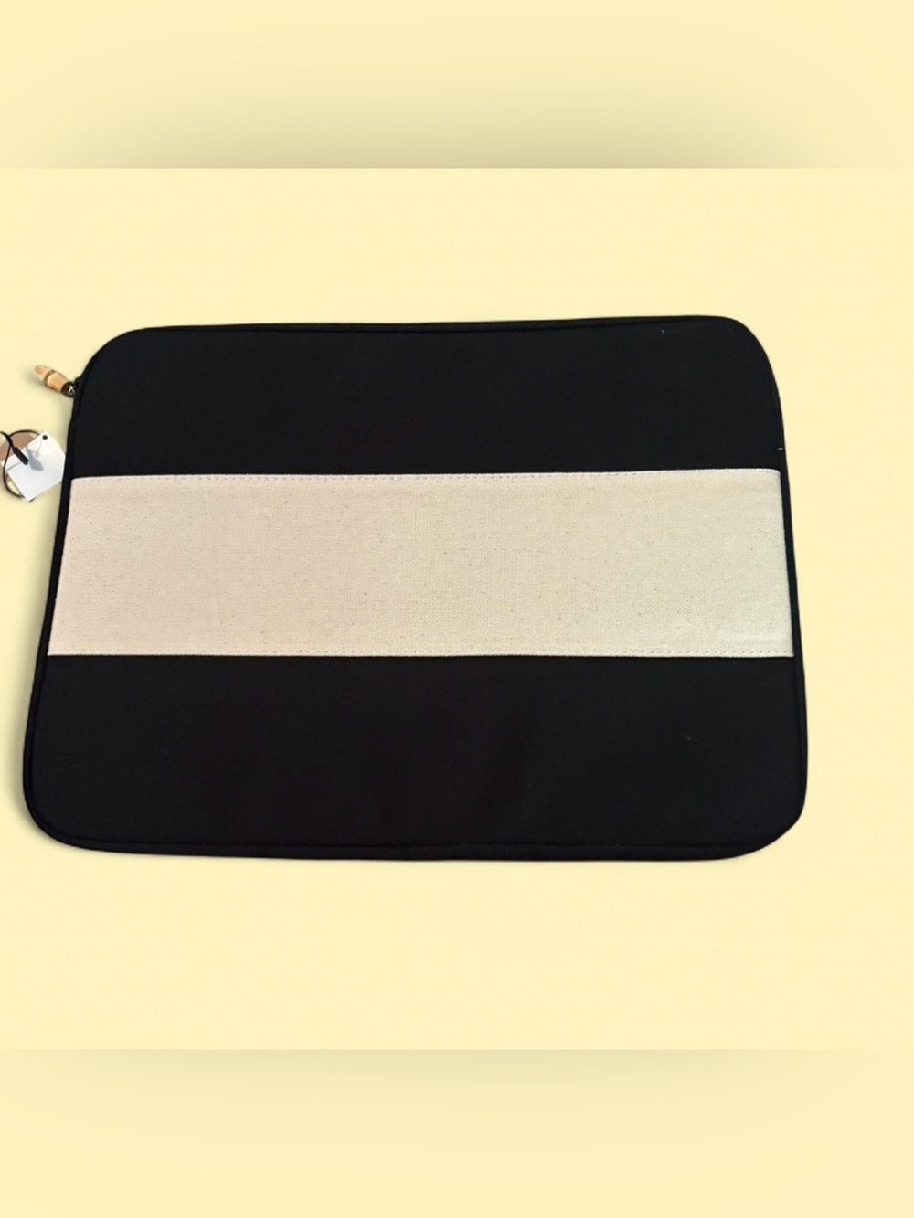 Boutique NWT Minimalist Canvas Laptop Sleeve / Computer Case - Picture 2 of 5